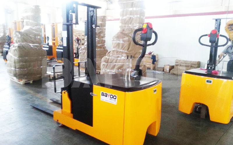 某品牌安全玻璃-电动叉车