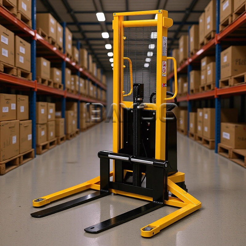 宽支腿半电动堆高车1500kg