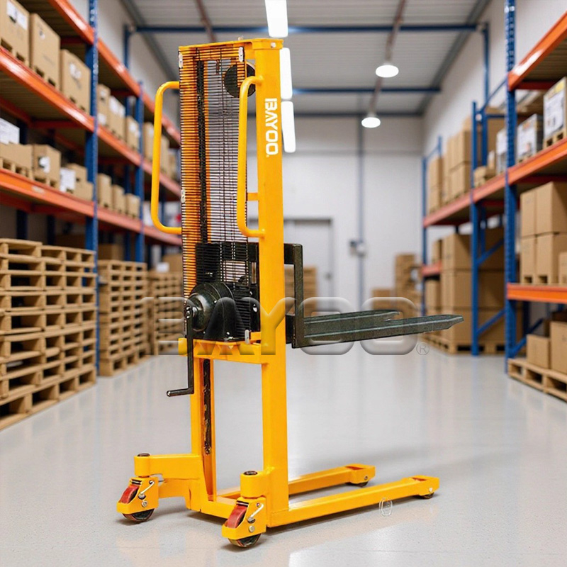 手摇式堆高车